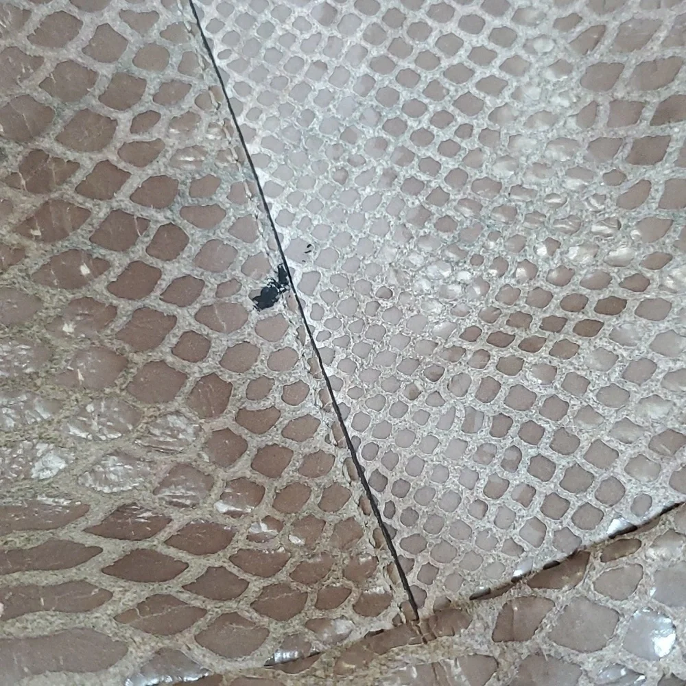 G.I.L.I python leather embossed shoulder bag